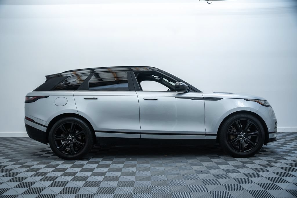 Used 2018 Land Rover Range Rover Velar R-Dynamic SE AWD/4WD image 4