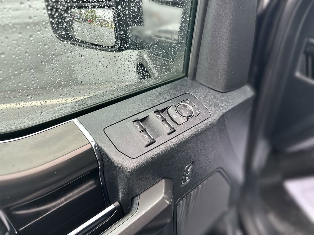 Used 2019 Ford F150 XLT w/ Equipment Group 302A Luxury AWD/4WD image 15