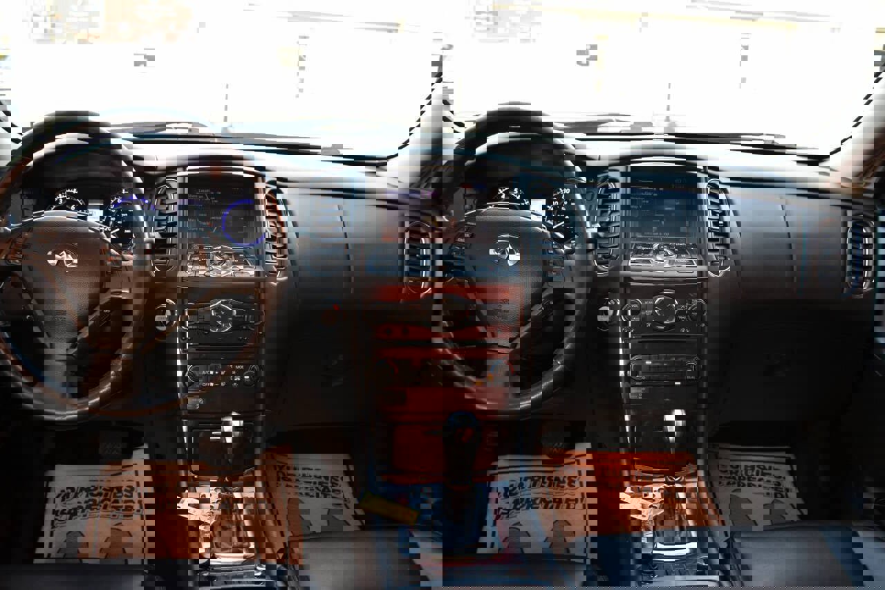 Used 2017 INFINITI QX50 AWD w/ Premium Plus Package image 16