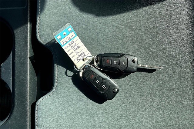 Used 2023 Ford F250 XL w/ Snow Plow Prep Package image 32