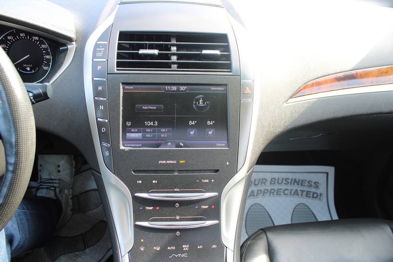 Used 2013 Lincoln MKZ FWD image 14