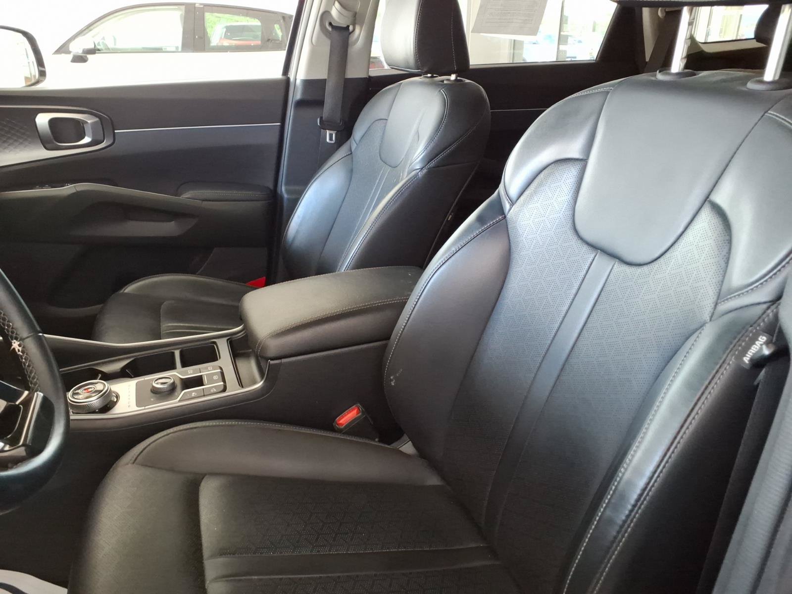 Used 2022 Kia Sorento S AWD/4WD image 10