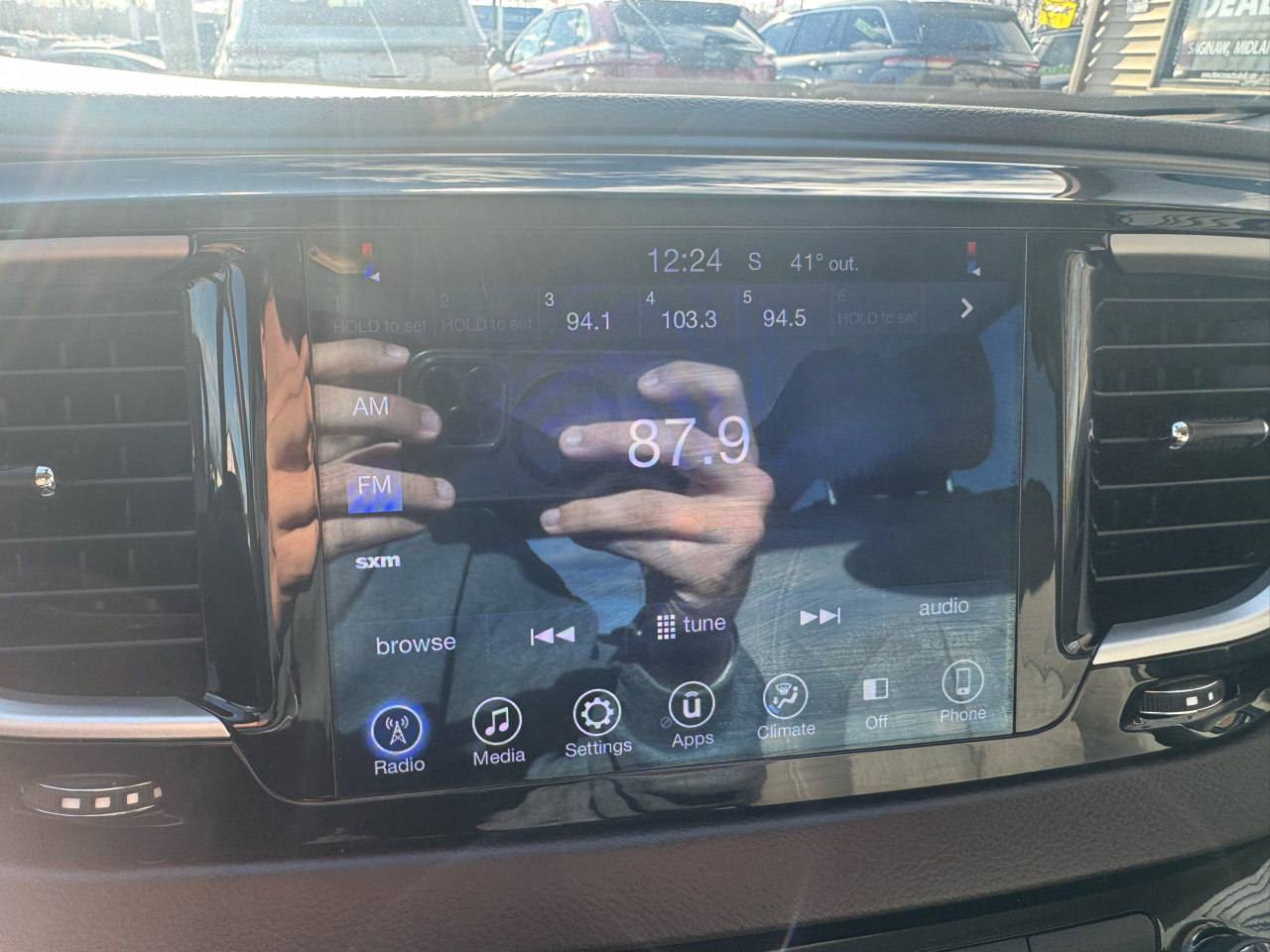 Used 2017 Chrysler Pacifica Touring image 19