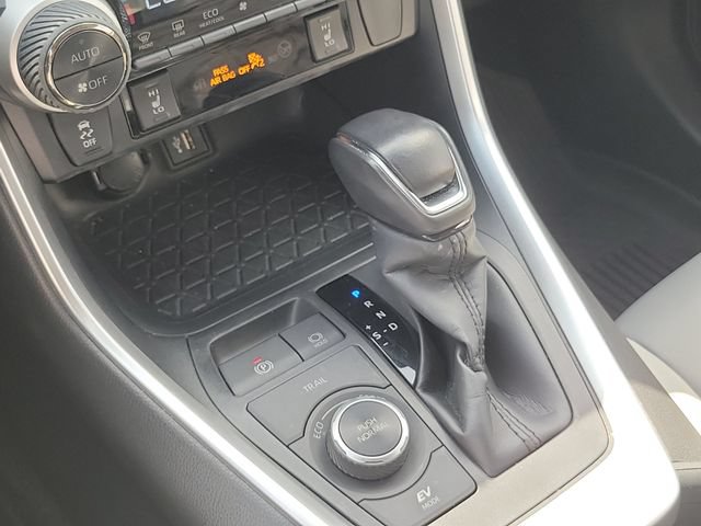 Used 2023 Toyota RAV4 XLE Premium AWD/4WD image 30