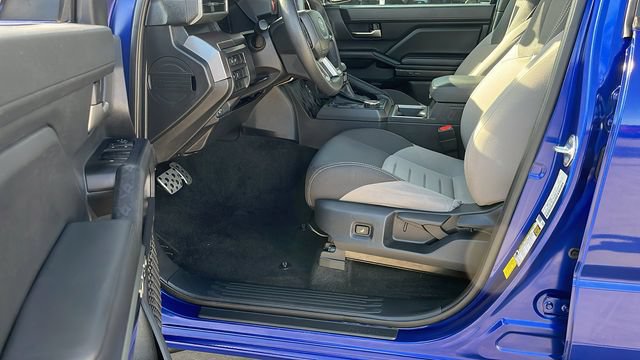 Used 2024 Toyota Tacoma TRD Sport RWD image 17