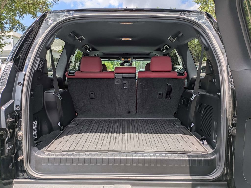 Used 2023 Lexus GX 460 Premium w/ Premium Plus Package AWD/4WD image 13
