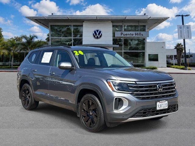 Certified 2024 Volkswagen Atlas SE w/ Panoramic Sunroof Package