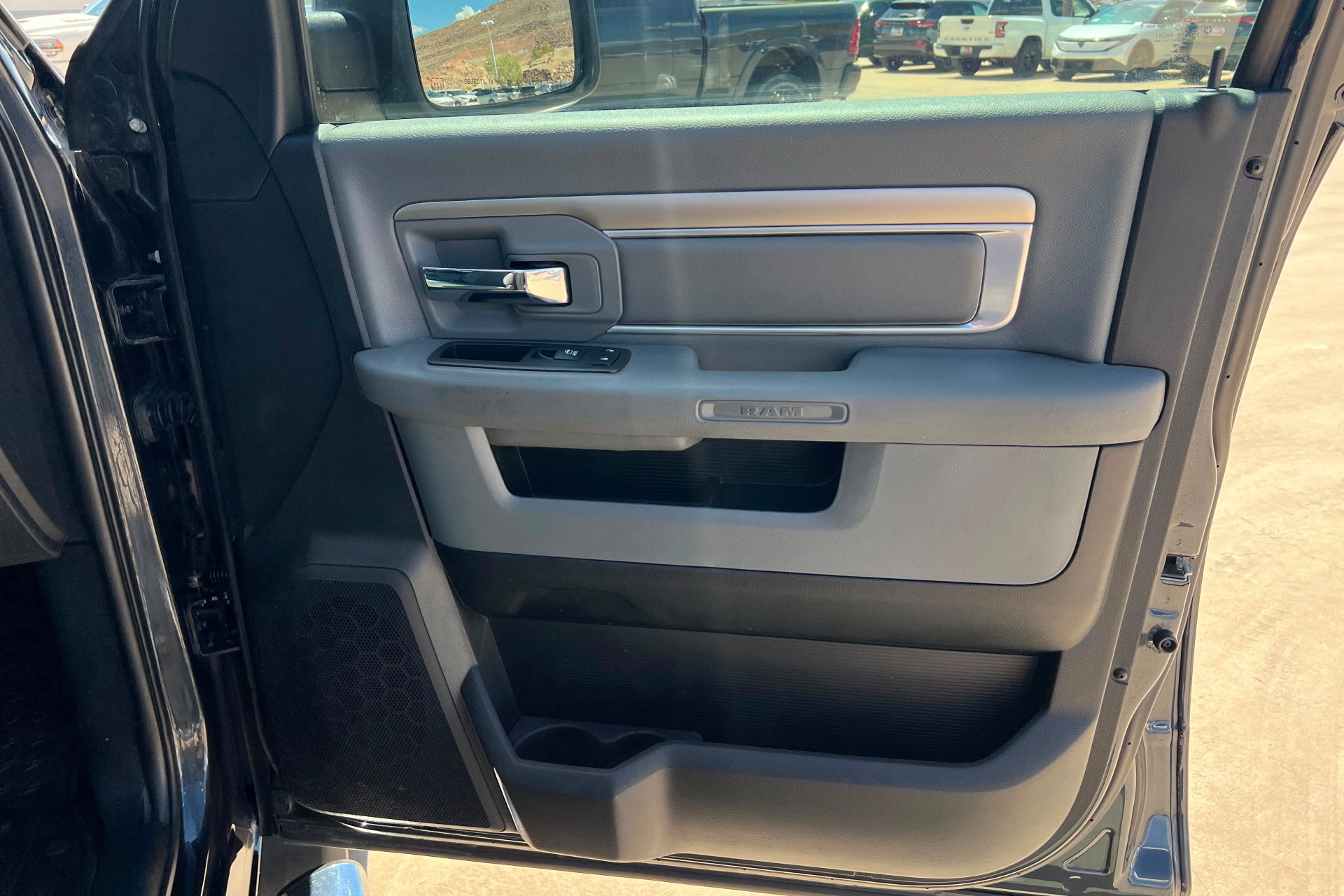 Used 2018 RAM 1500 Big Horn AWD/4WD image 23