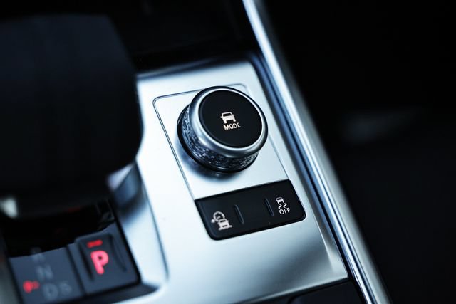 New 2024 Jaguar XF R-Dynamic SE AWD/4WD image 51