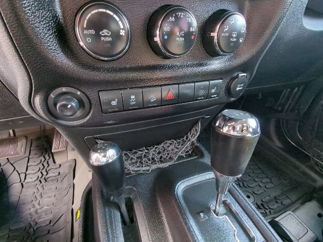 Certified 2017 Jeep Wrangler Sahara AWD/4WD image 34