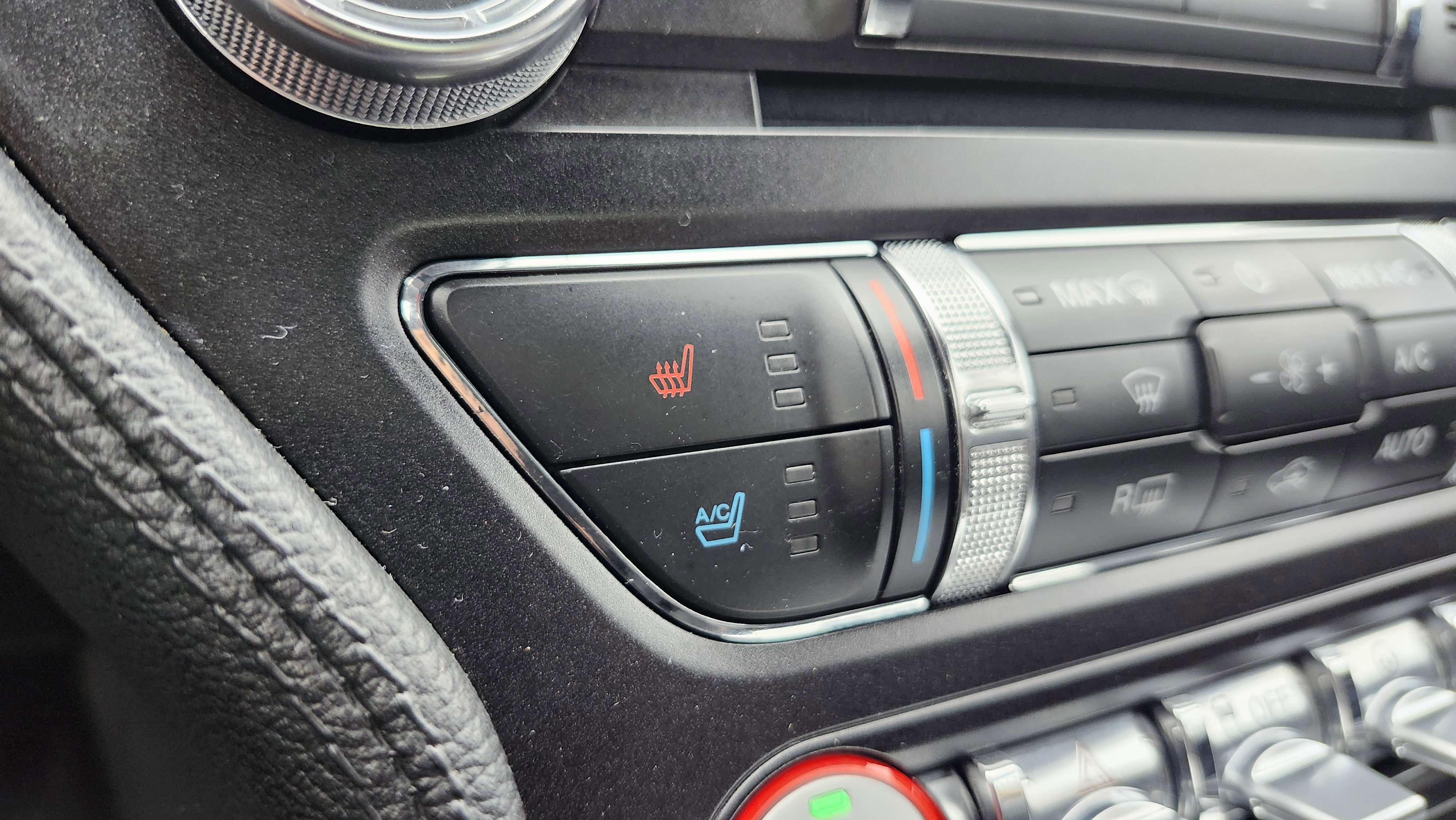 Used 2015 Ford Mustang Premium w/ Equipment Group 201A image 9