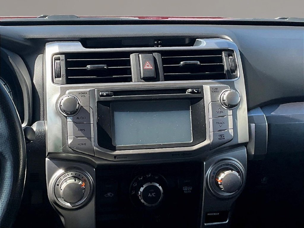 Used 2019 Toyota 4Runner SR5 AWD/4WD image 9
