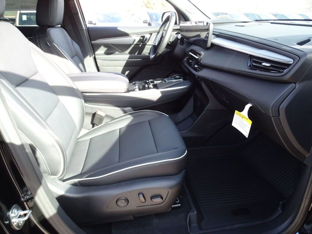 New 2025 Buick Enclave Preferred w/ Super Cruise Package image 7