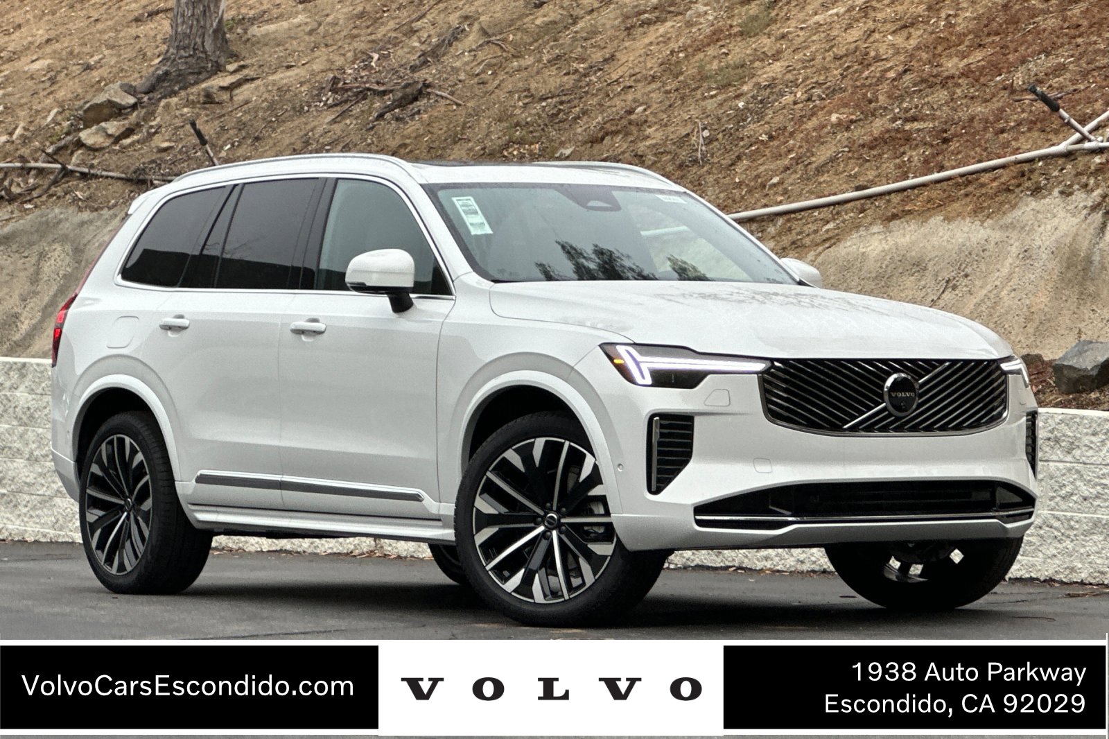 New 2026 Volvo XC90 B6 Plus w/ Protection Package Premier image 1