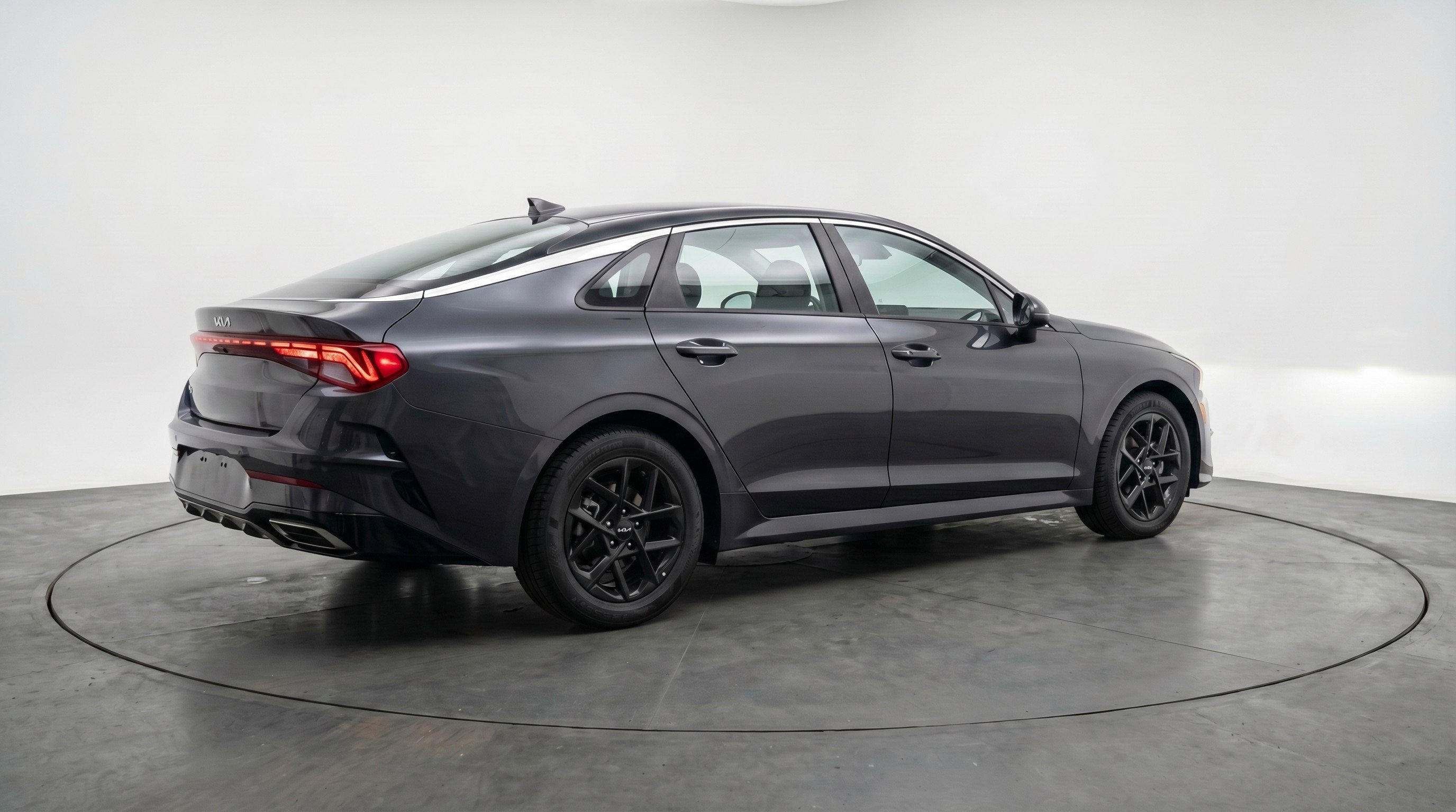 Used 2025 Kia K5 LXS image 9