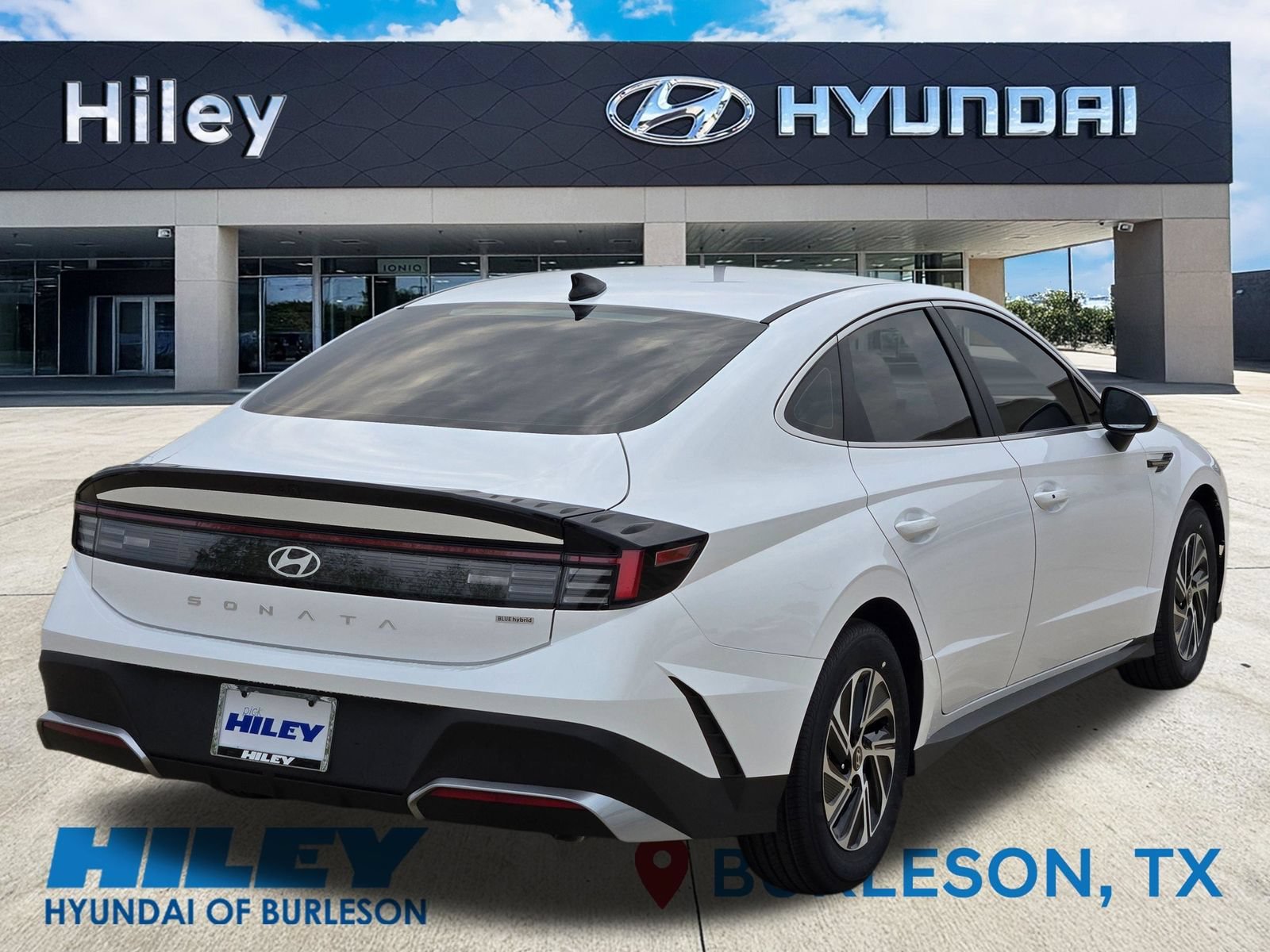 New 2026 Hyundai Sonata Blue FWD image 4