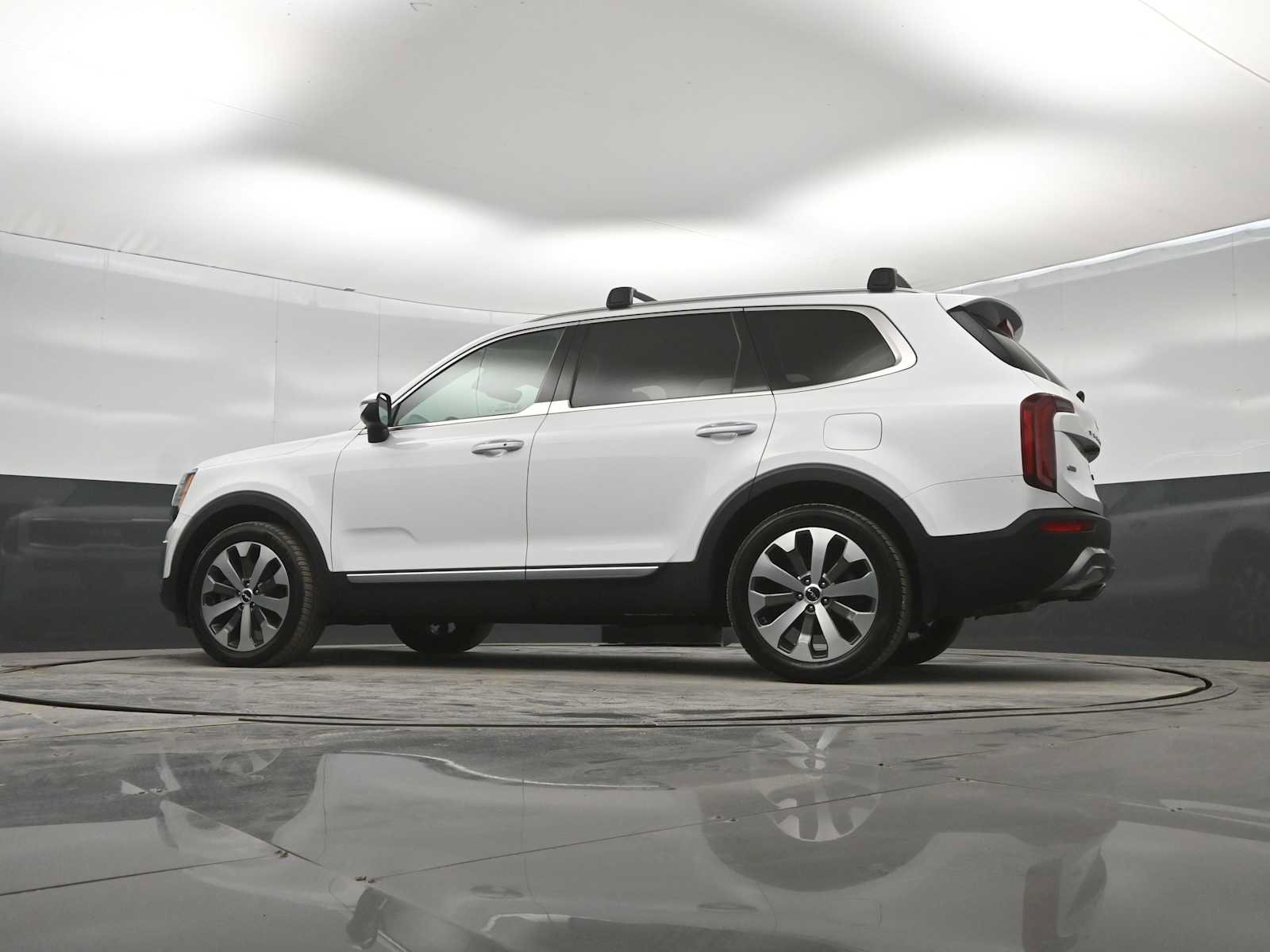 Used 2022 Kia Telluride S AWD/4WD image 41