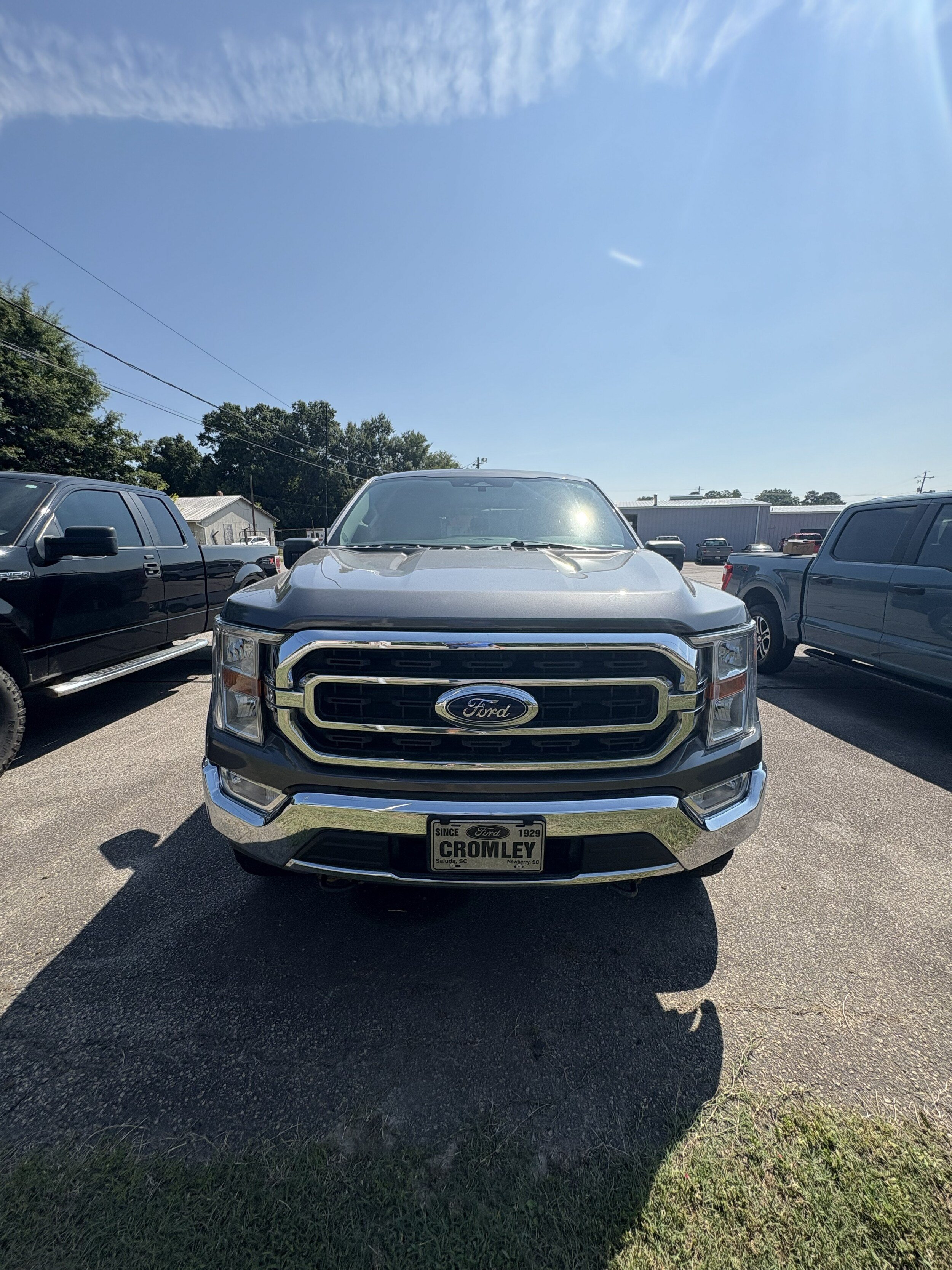 Used 2022 Ford F150 XLT w/ Equipment Group 301A Mid AWD/4WD image 3