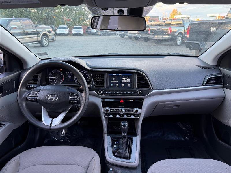 Used 2020 Hyundai Elantra SEL FWD image 21