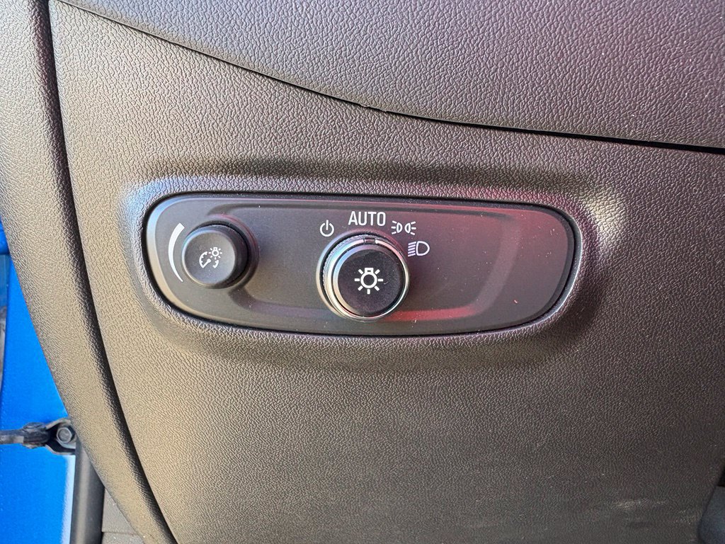 Used 2024 Chevrolet Equinox LT w/ LPO, Floor Liner Package FWD image 13