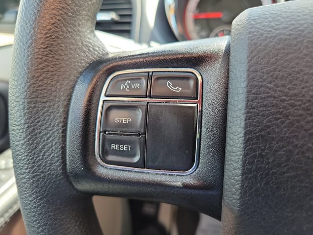 Used 2020 Dodge Grand Caravan SE w/ UConnect Hands-Free Group FWD image 19