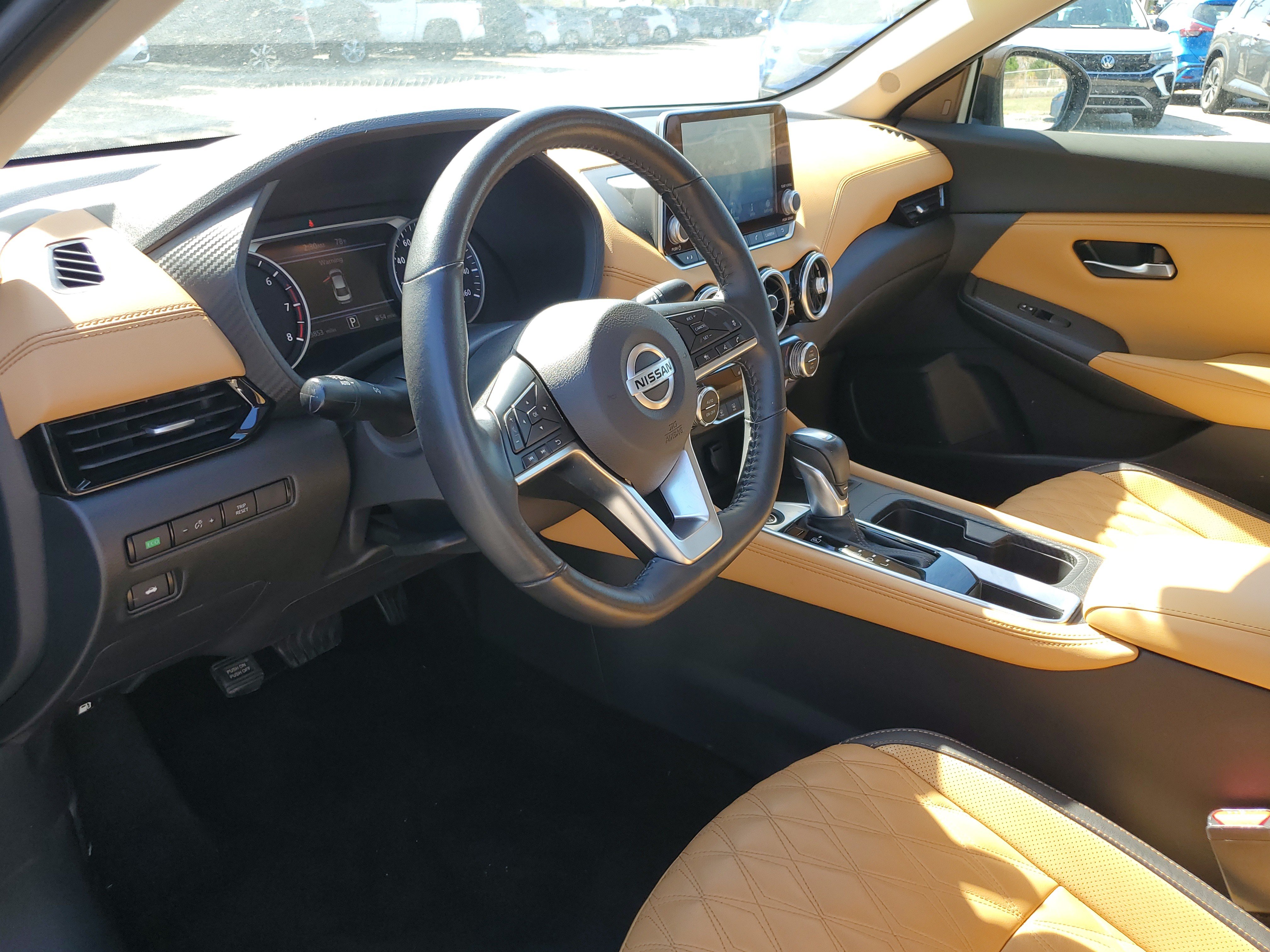 Used 2023 Nissan Sentra SV w/ SV Premium Package FWD image 9