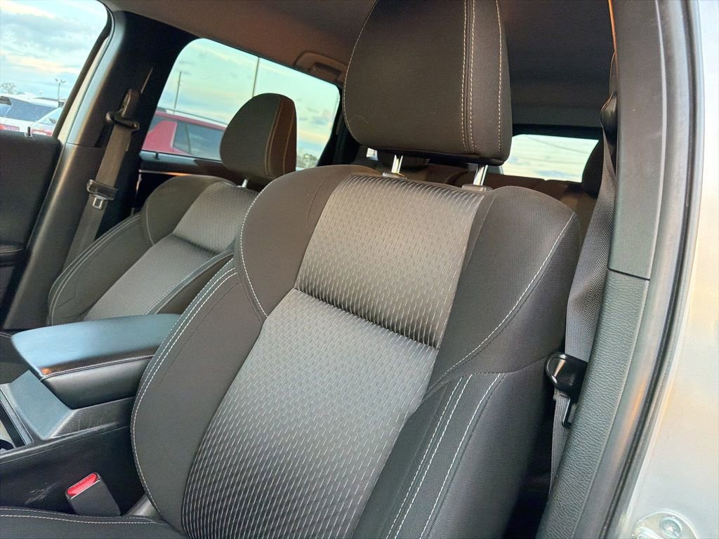 Used 2022 Mitsubishi Outlander ES image 18