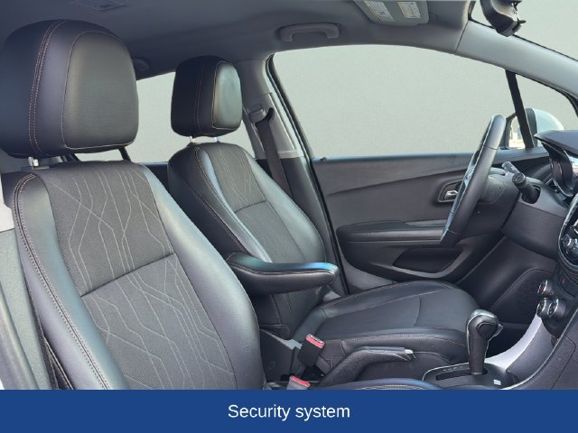 Certified 2020 Chevrolet Trax LT w/ LT Convenience Package FWD image 20