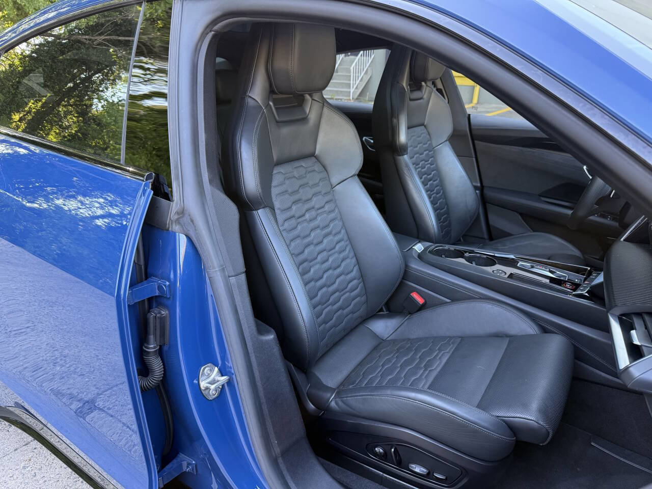 Used 2022 Audi e-tron GT Prestige w/ Prestige Package AWD/4WD image 18