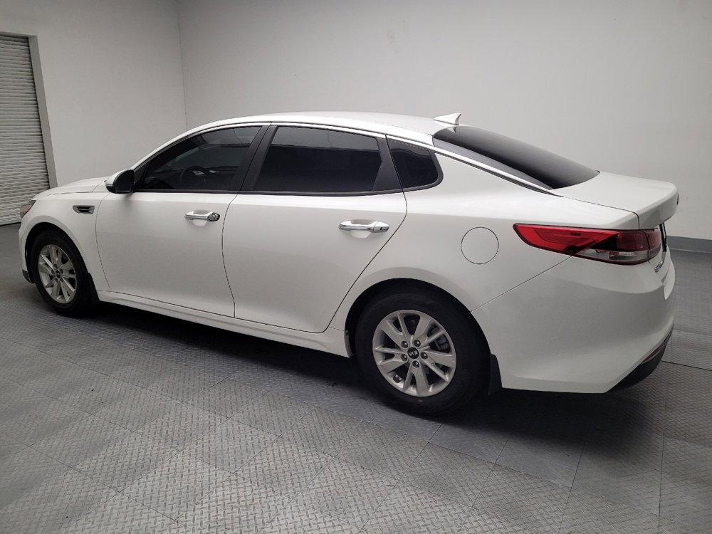 Used 2016 Kia Optima LX image 3