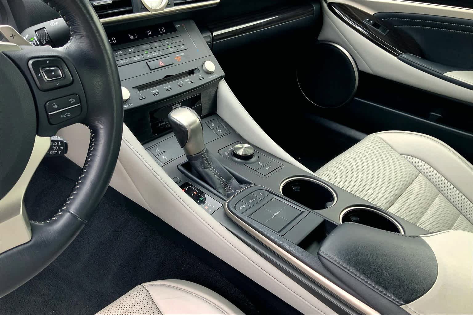 Used 2015 Lexus RC 350 w/ Luxury Package RWD image 26