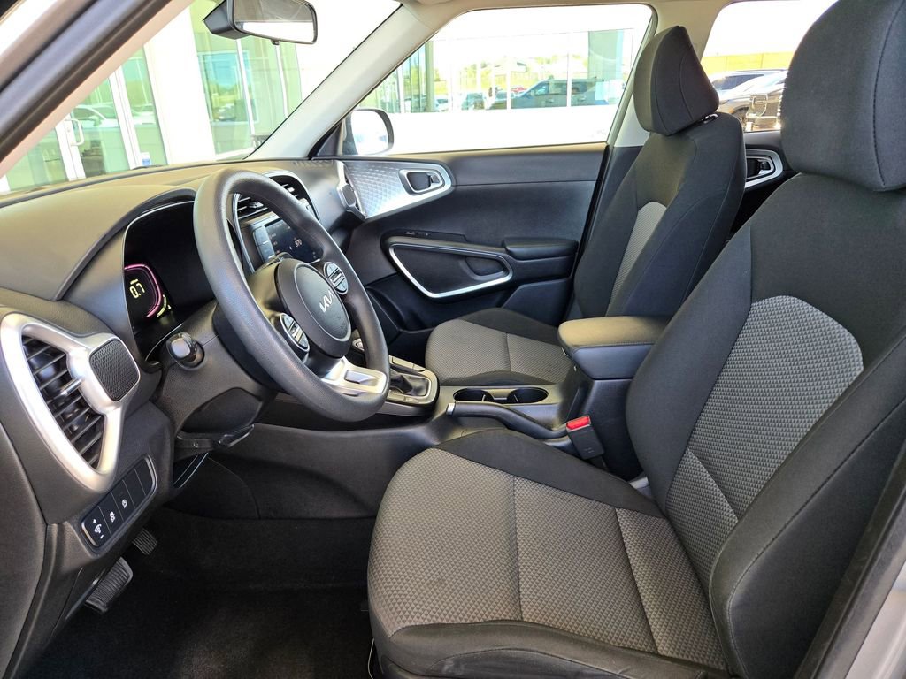 Used 2023 Kia Soul LX w/ Option Group 015 image 9
