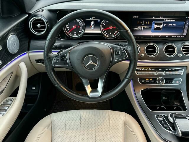 Used 2018 Mercedes-Benz E 300 image 18