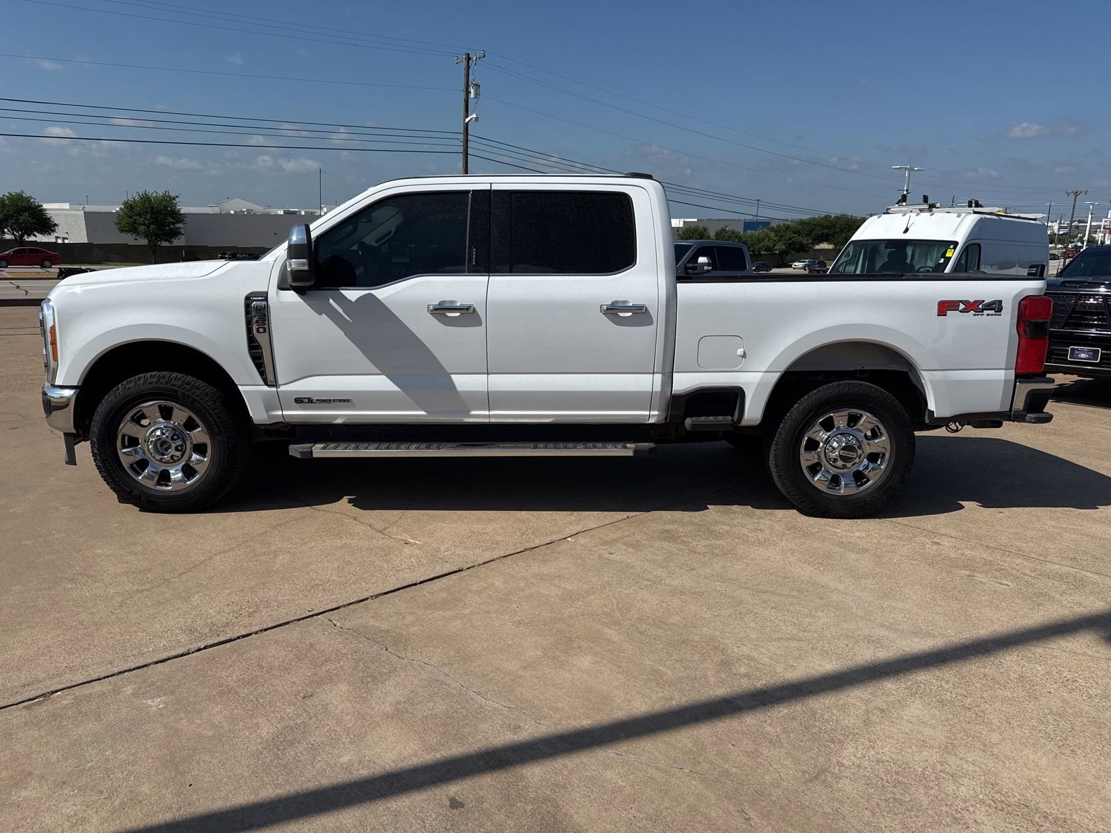 Used 2023 Ford F350 Lariat w/ Chrome Package AWD/4WD image 4