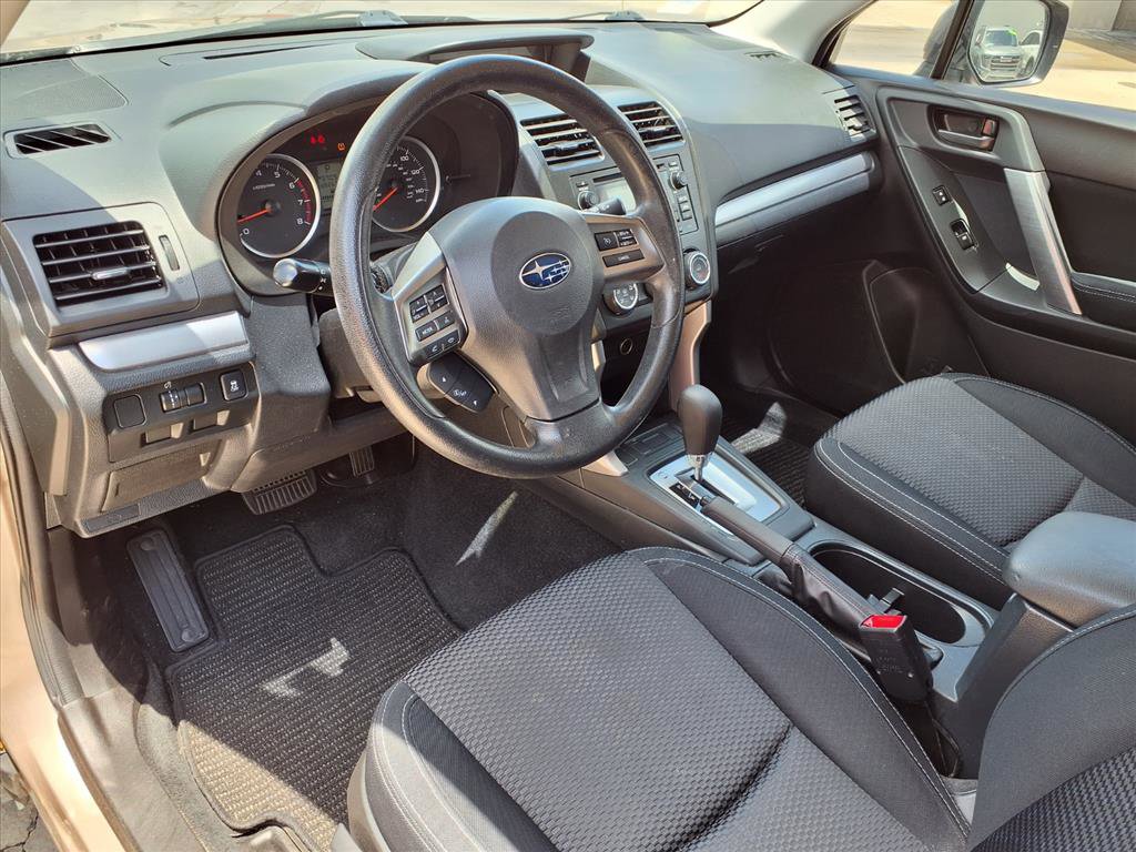 Used 2015 Subaru Forester 2.5i w/ Alloy Wheel Package AWD/4WD image 12