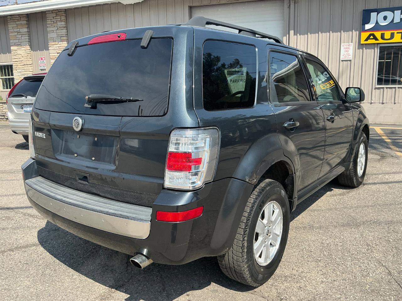 Used 2010 Mercury Mariner 2WD image 3