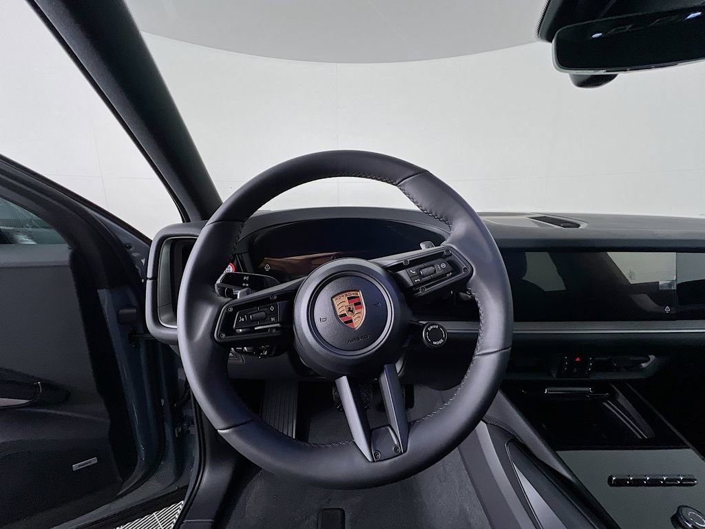 New 2026 Porsche Cayenne image 12