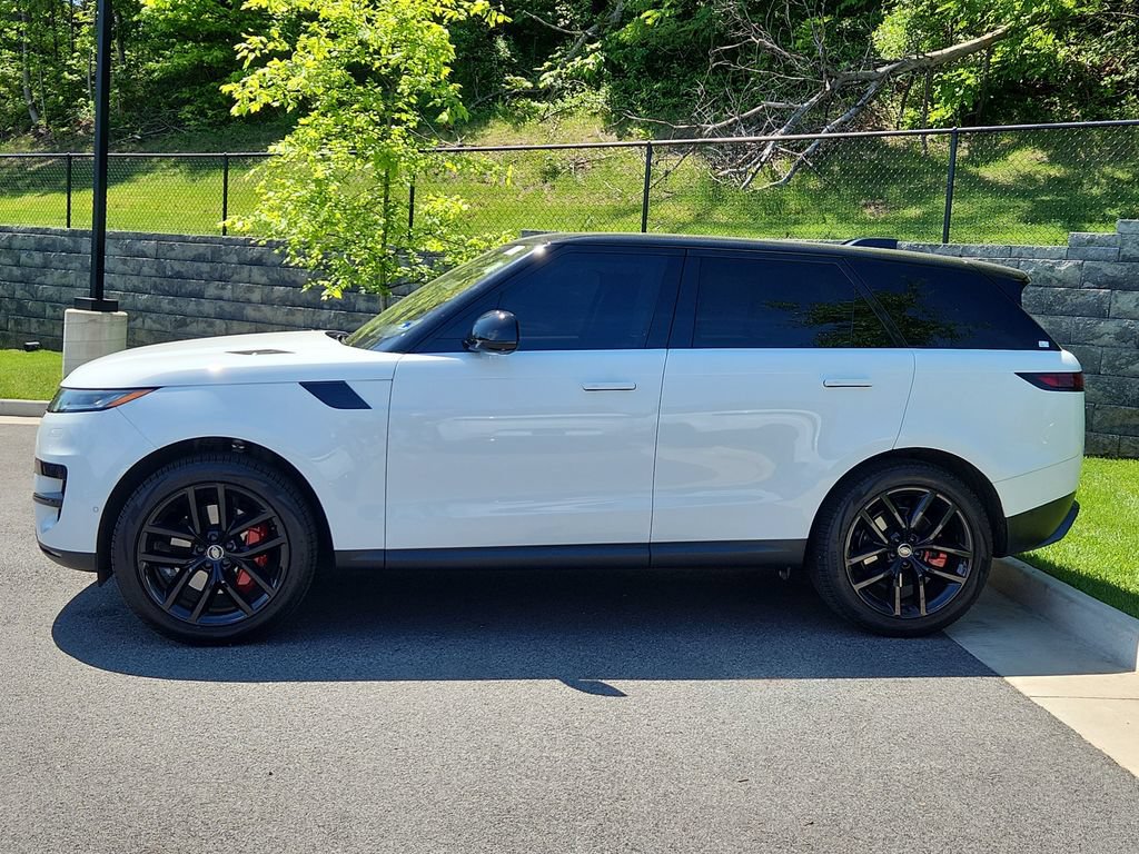 Used 2023 Land Rover Range Rover Sport SE AWD/4WD image 6