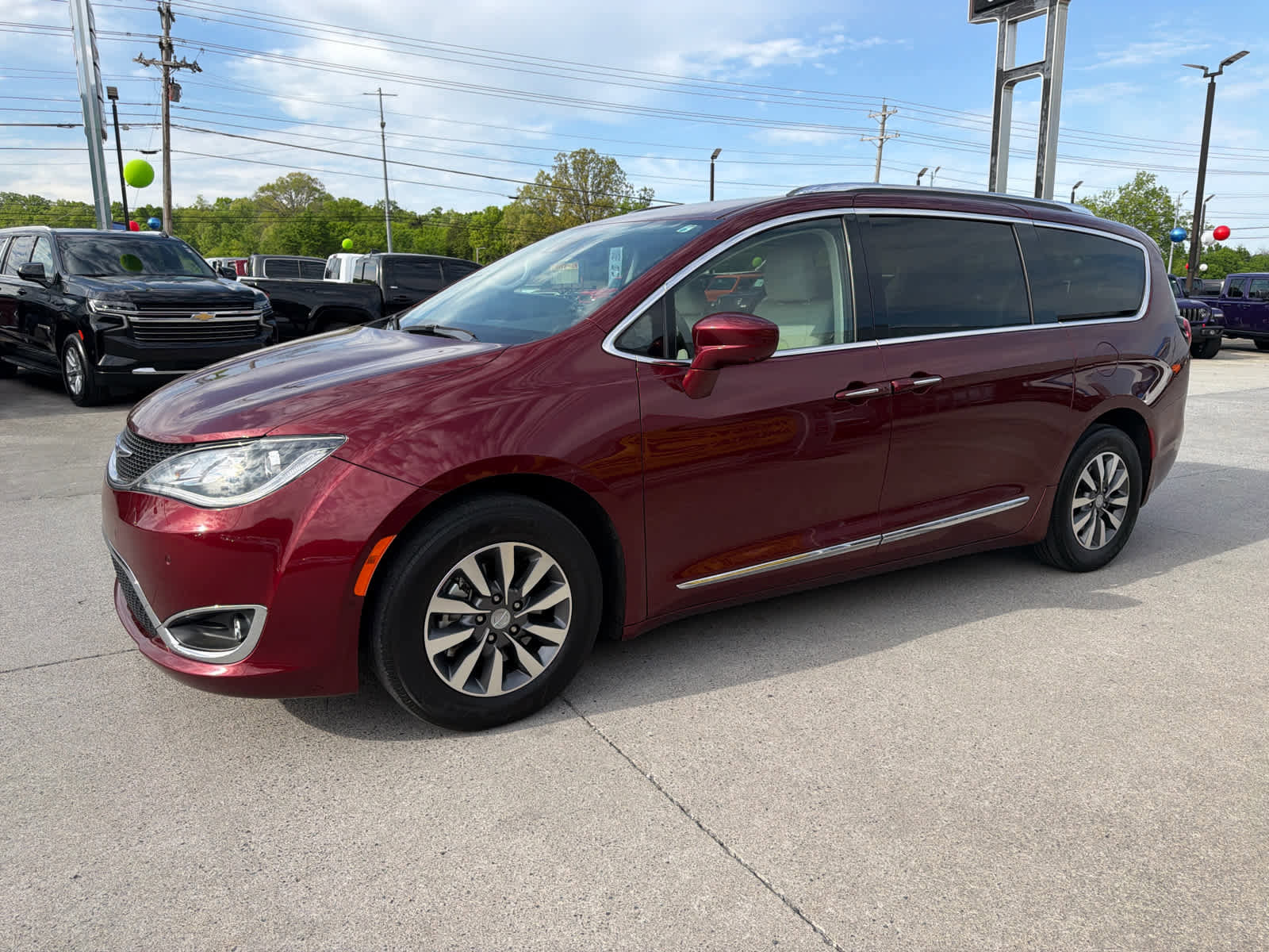Used 2020 Chrysler Pacifica Touring-L Plus image 5