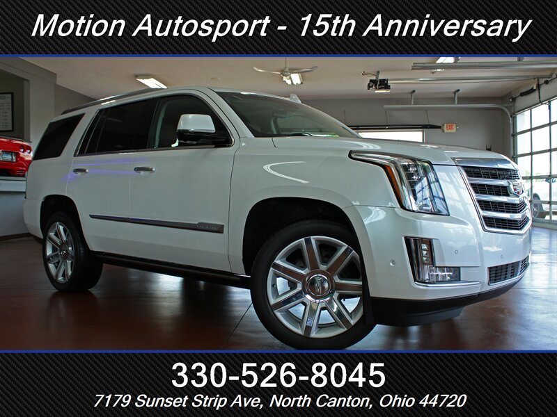 Used 2017 Cadillac Escalade Premium Luxury AWD/4WD image 2
