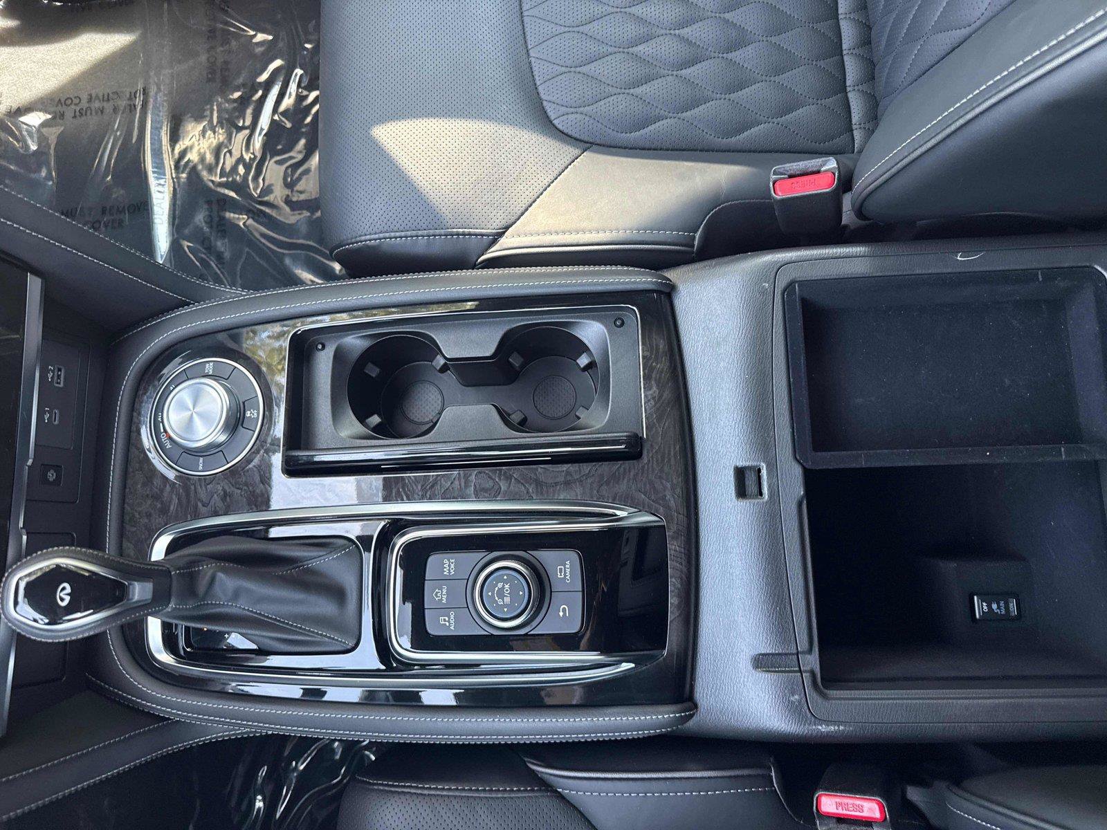 Used 2022 INFINITI QX80 Sensory w/ All-Season Package AWD/4WD image 25
