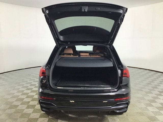 Used 2020 Audi Q3 2.0T Premium w/ Convenience Package image 21