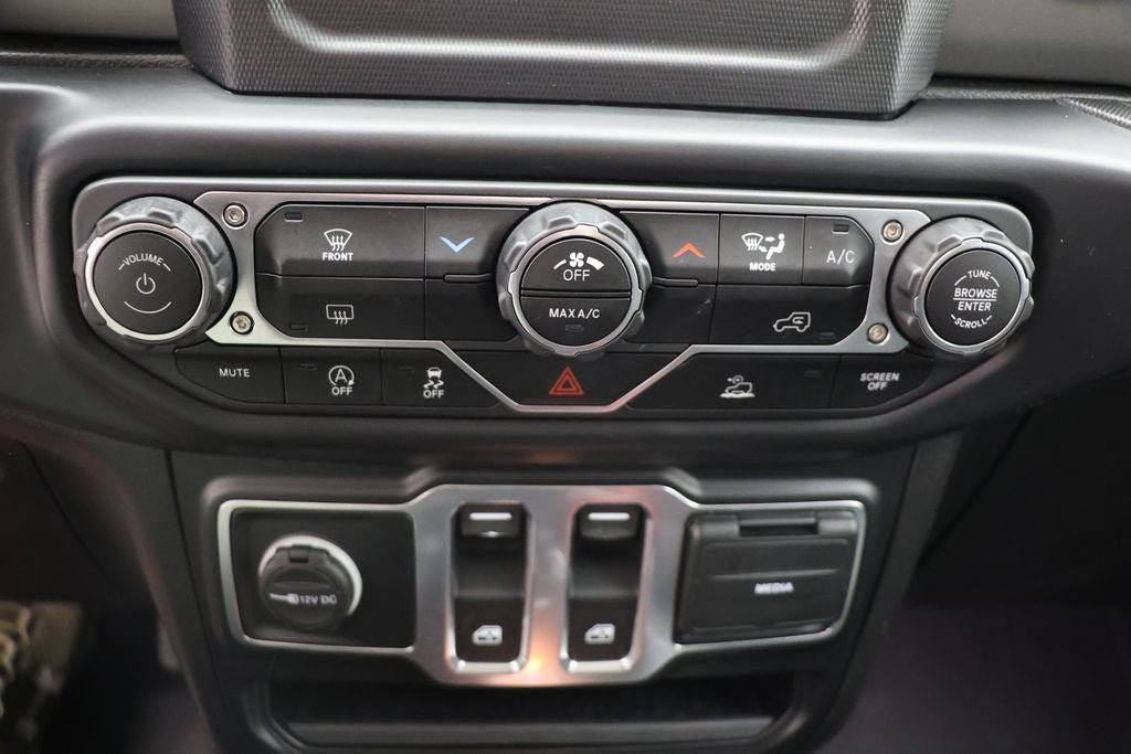 Used 2022 Jeep Wrangler Willys image 19