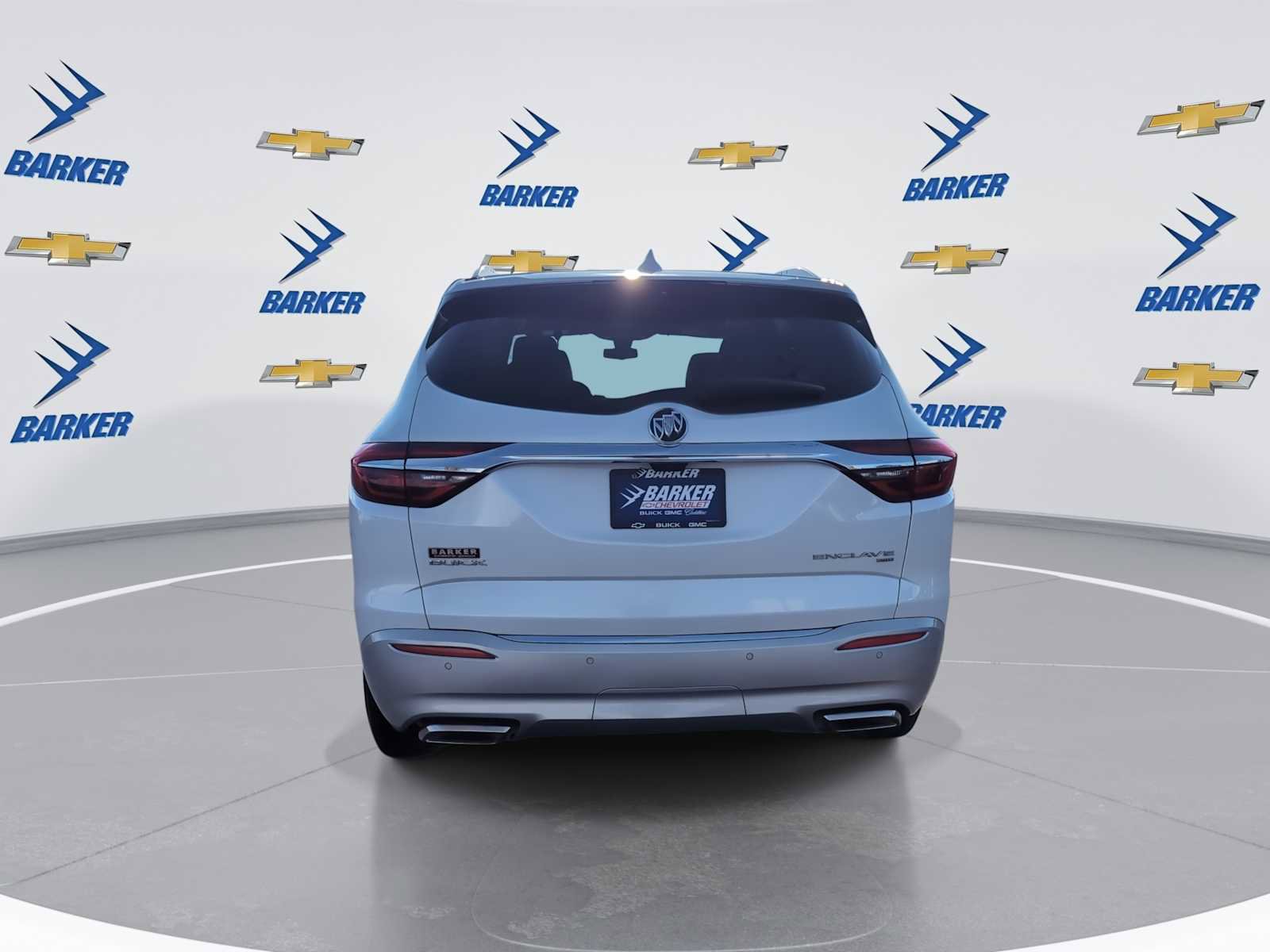 Used 2018 Buick Enclave Premium w/ LPO, Hit The Road Package image 7