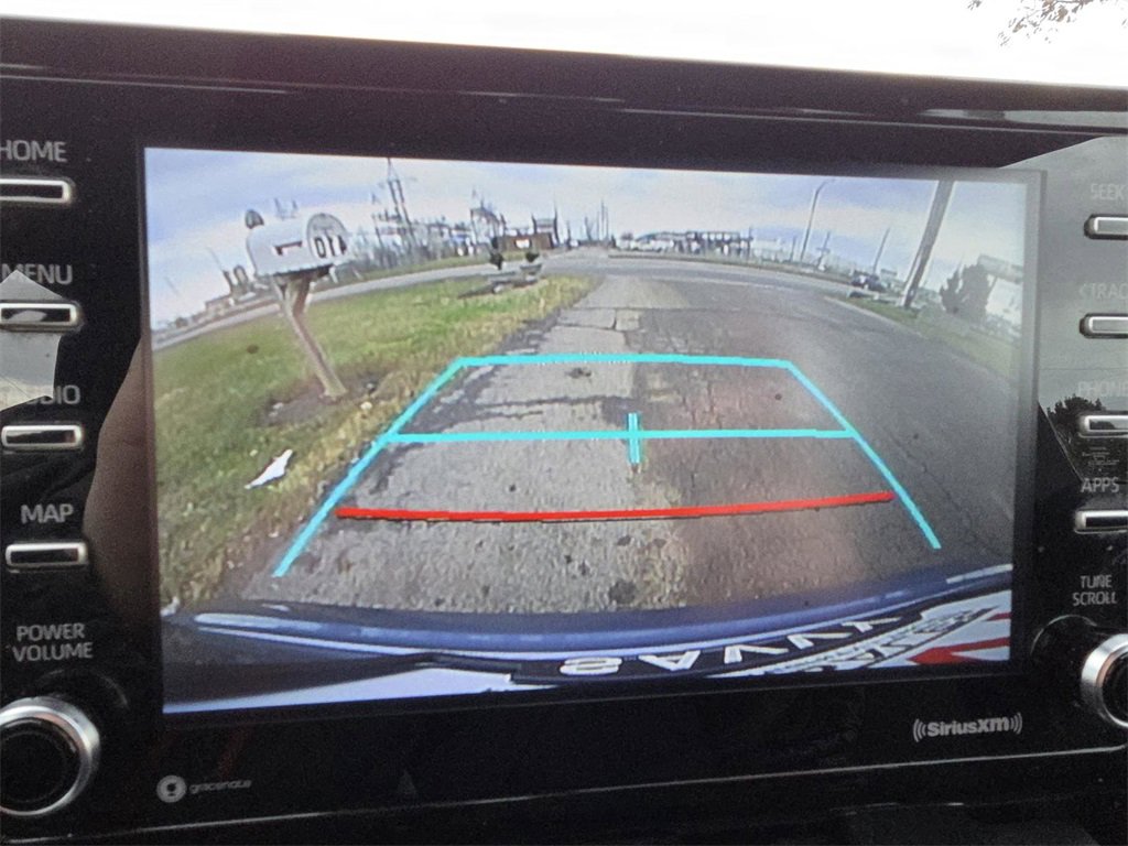 Used 2021 Toyota Corolla SE image 6