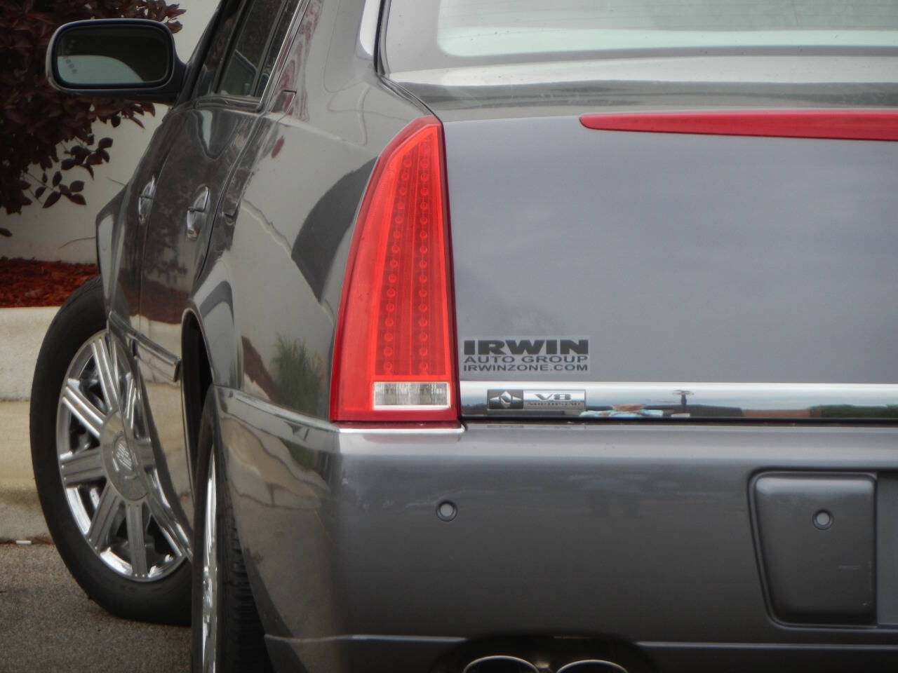 Used 2007 Cadillac DTS Luxury II FWD image 1