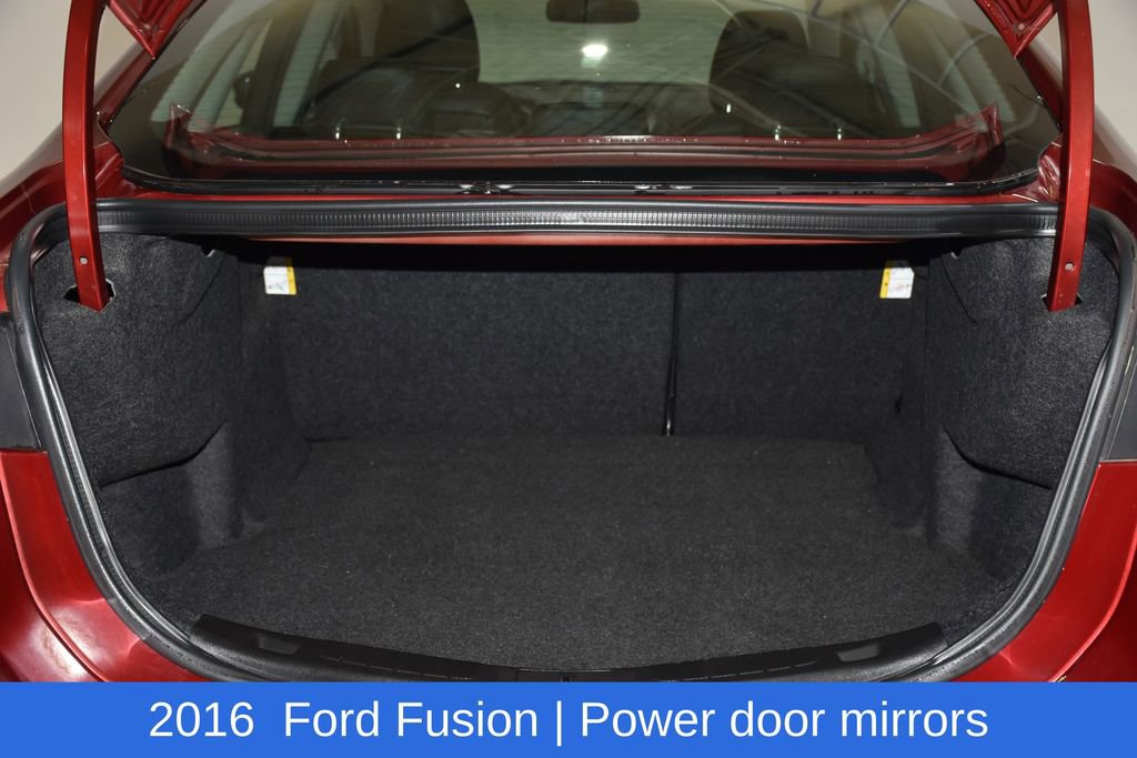 Used 2016 Ford Fusion Titanium AWD/4WD image 29