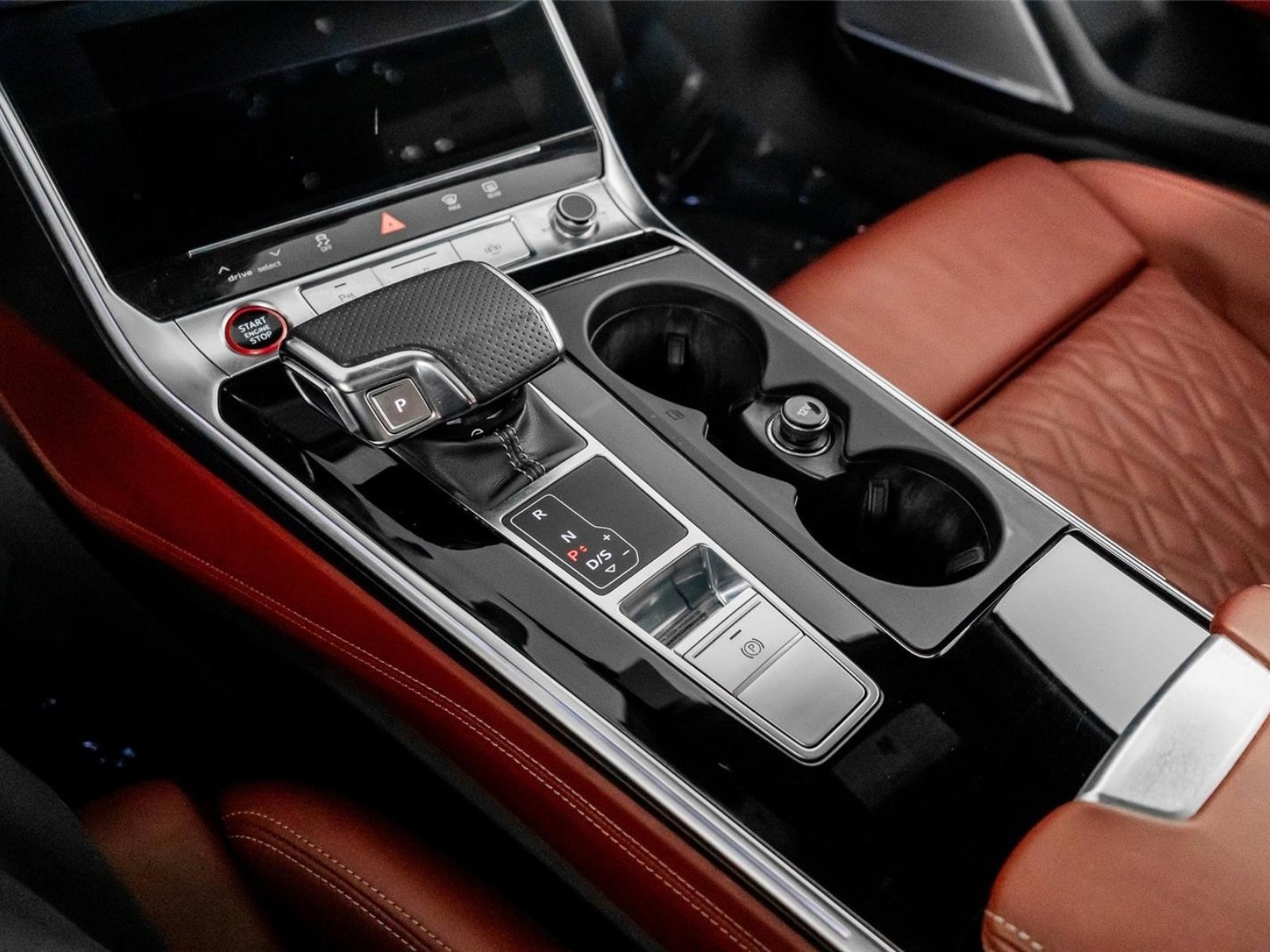 Used 2023 Audi S6 Prestige w/ Prestige Package image 35