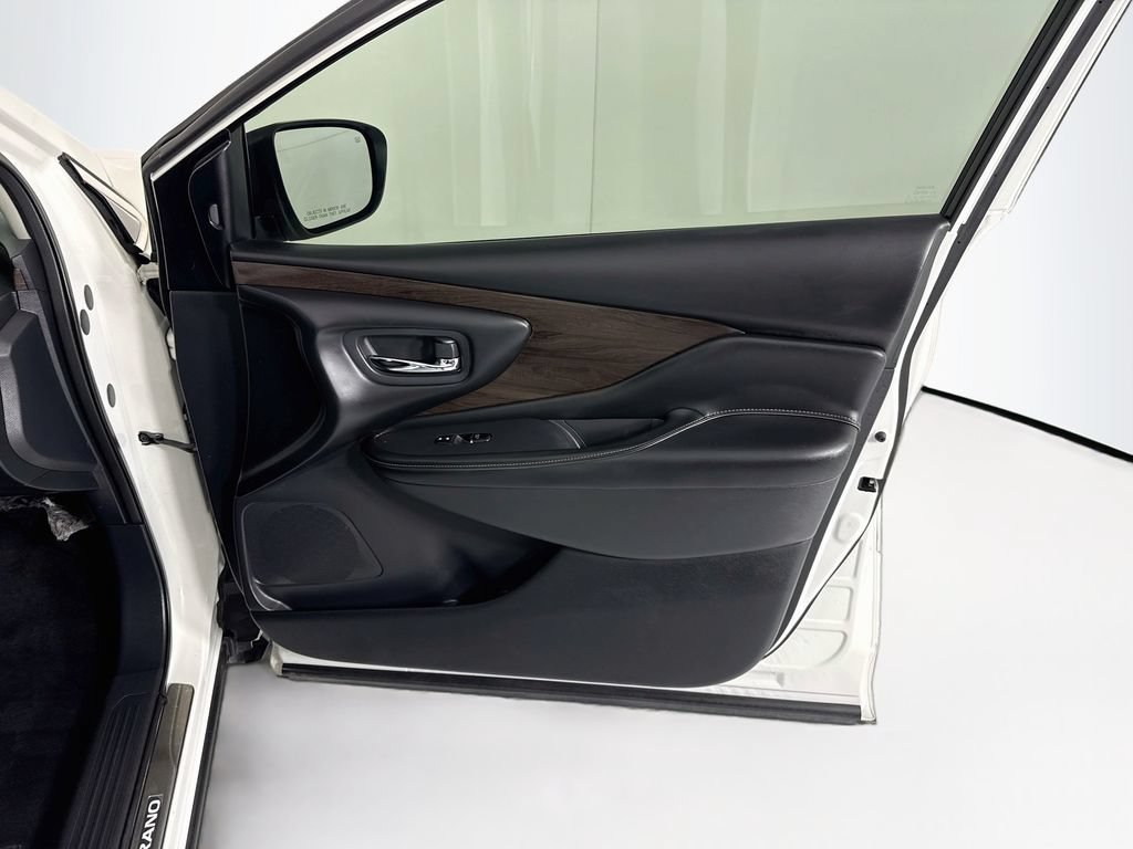 Used 2019 Nissan Murano Platinum w/ Cargo Package FWD image 25