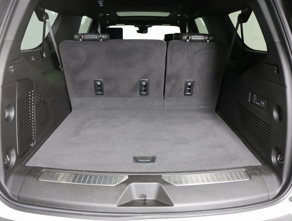 Certified 2024 GMC Yukon XL Denali w/ Advanced Technology Package image 8